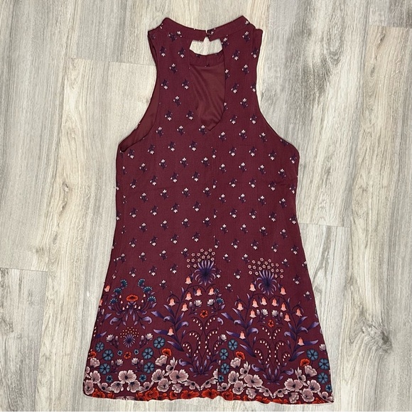 MiAmi Francesca’s Maroon Floral Sleeveless Racer Back Rayon Mini Dress Size L - Picture 8 of 8